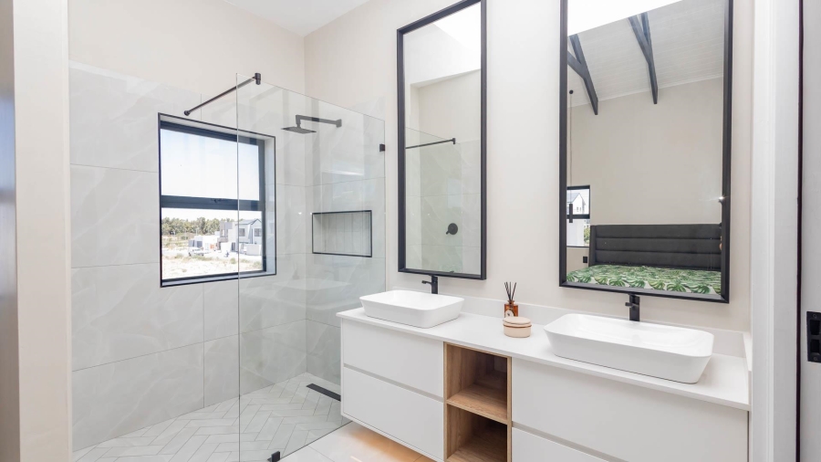 3 Bedroom Property for Sale in Sandown Western Cape